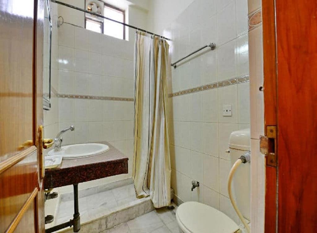 Mahalaxmi Plaza Hotel Faridabad Exterior photo